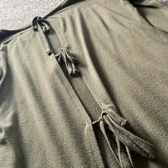 Aerie open back top - Picture 3 of 5